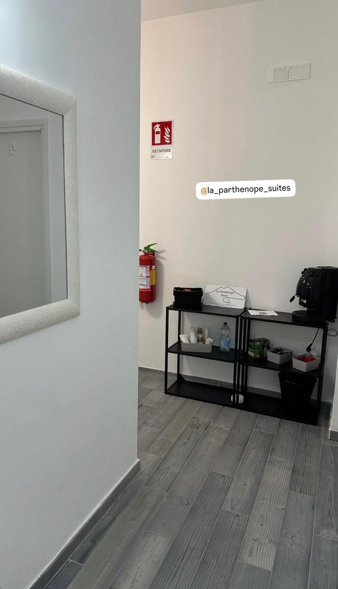 La Parthenope Suites Портичи Екстериор снимка